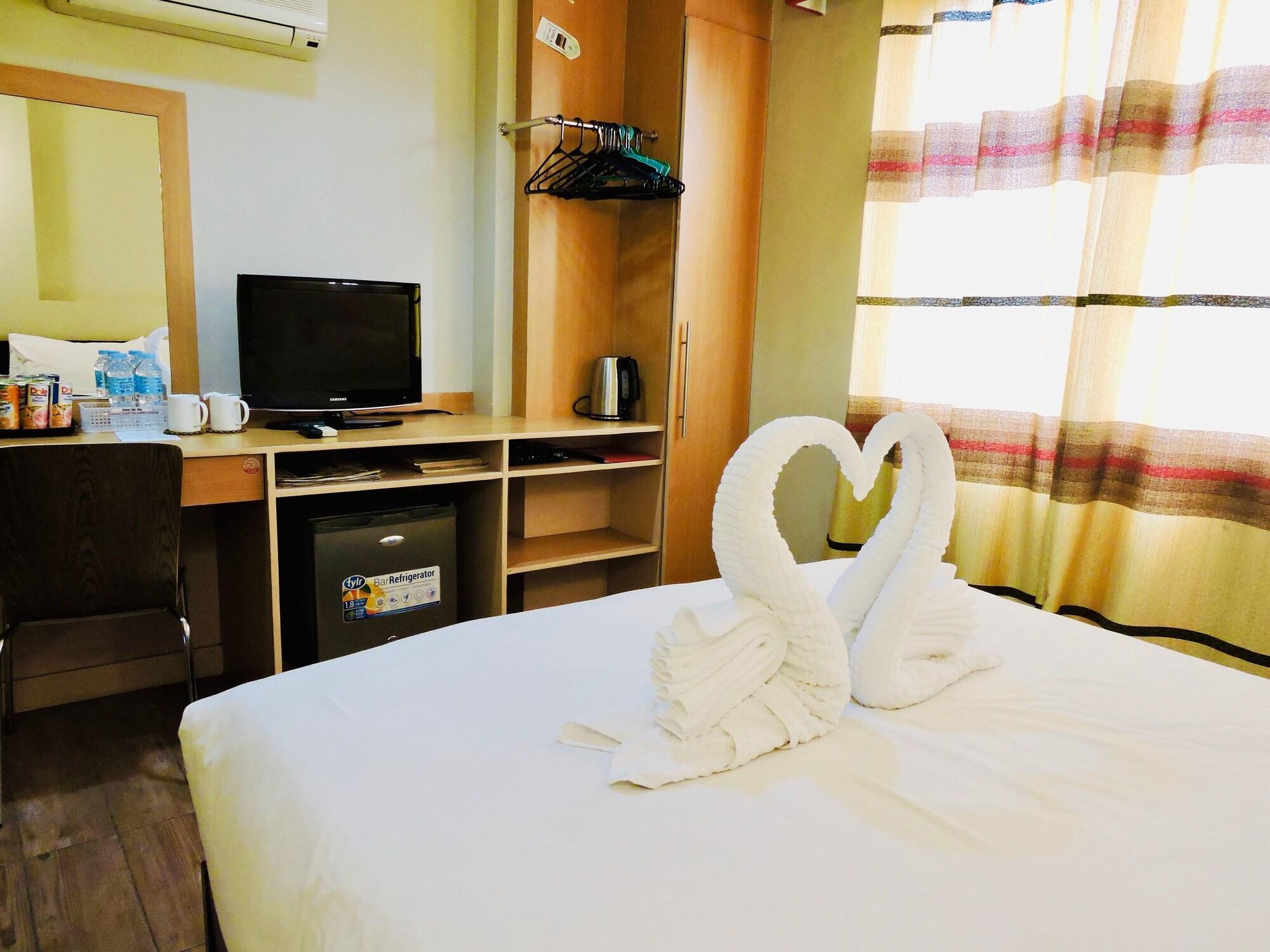 Tinhat Halal حلال Certified Boutique Hotel And Restaurant Davao City Exterior foto