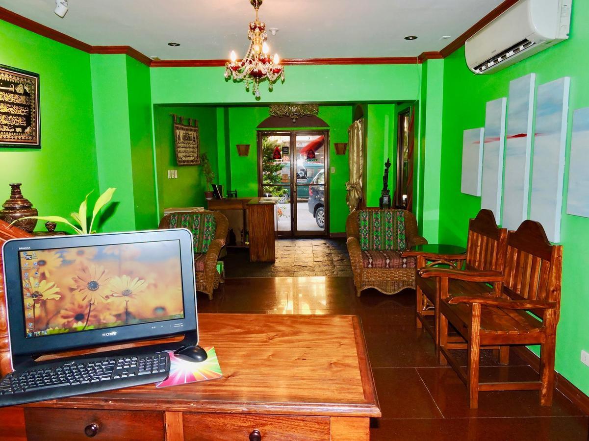 Tinhat Halal حلال Certified Boutique Hotel And Restaurant Davao City Exterior foto