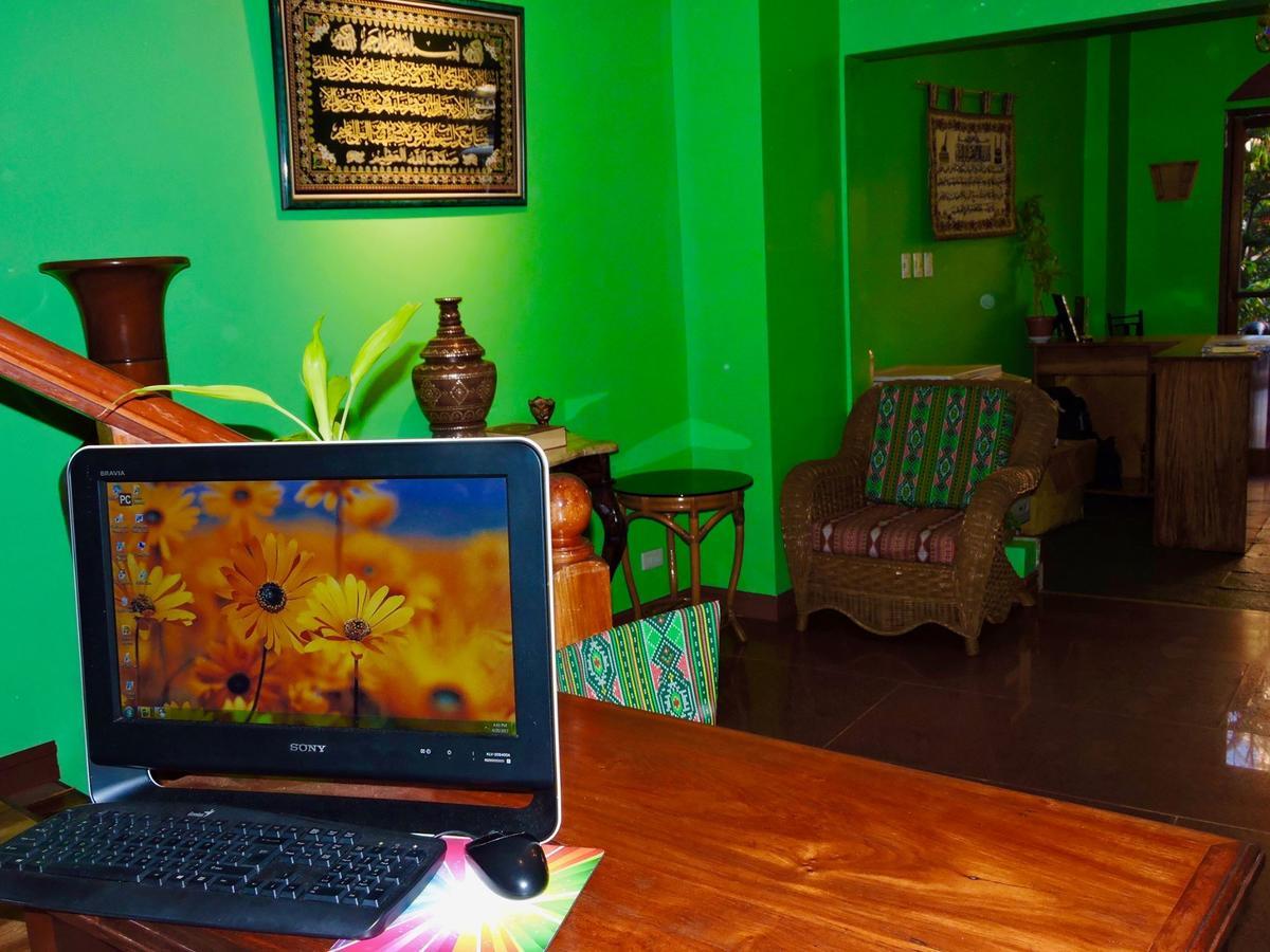 Tinhat Halal حلال Certified Boutique Hotel And Restaurant Davao City Exterior foto